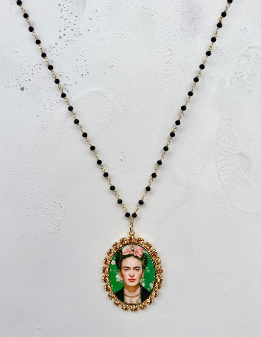 PRÉCOMMANDE - Collier G