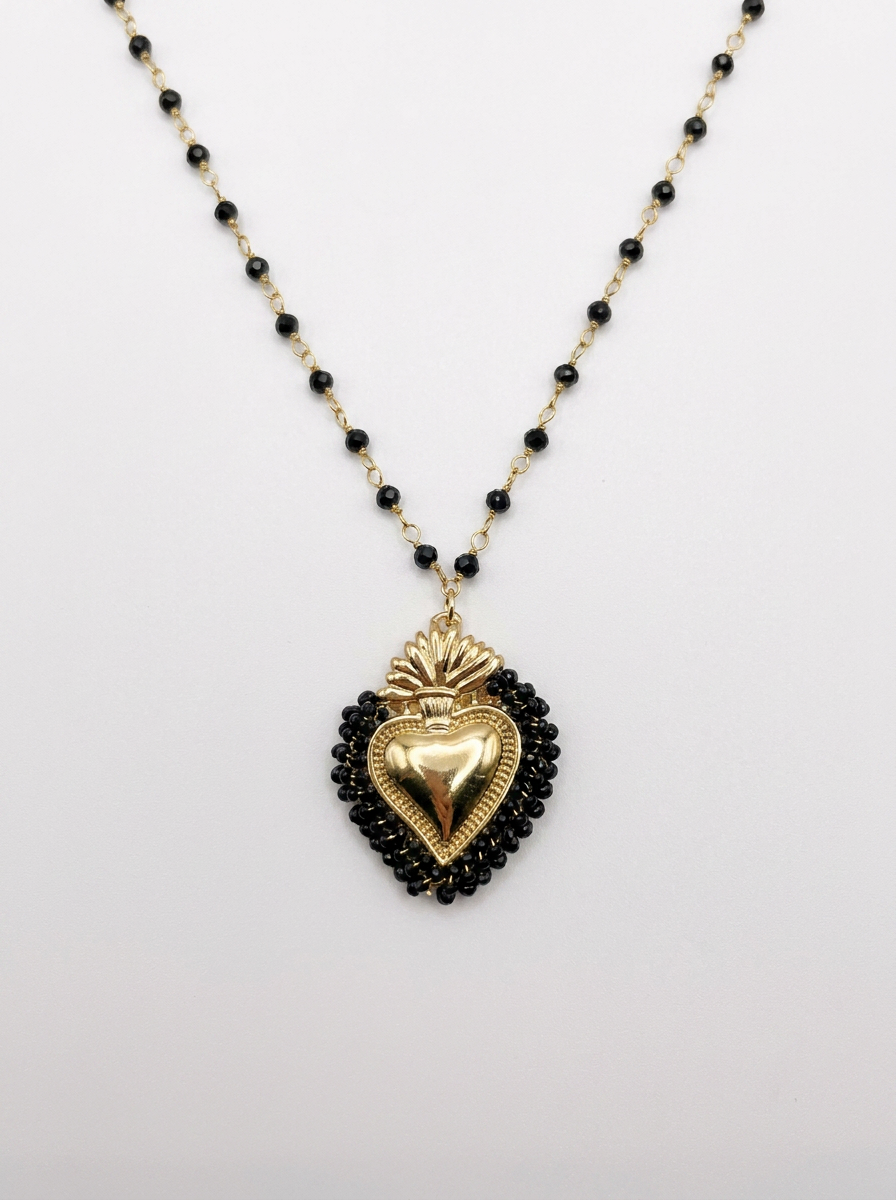 Collana cuore nero con base nera